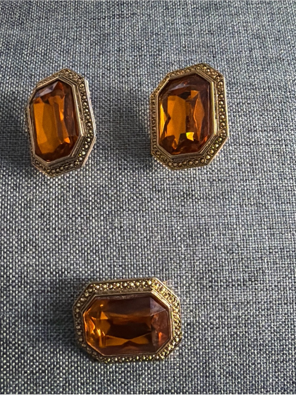 Bold Clip-on Rhinestone earnings with matching brooch